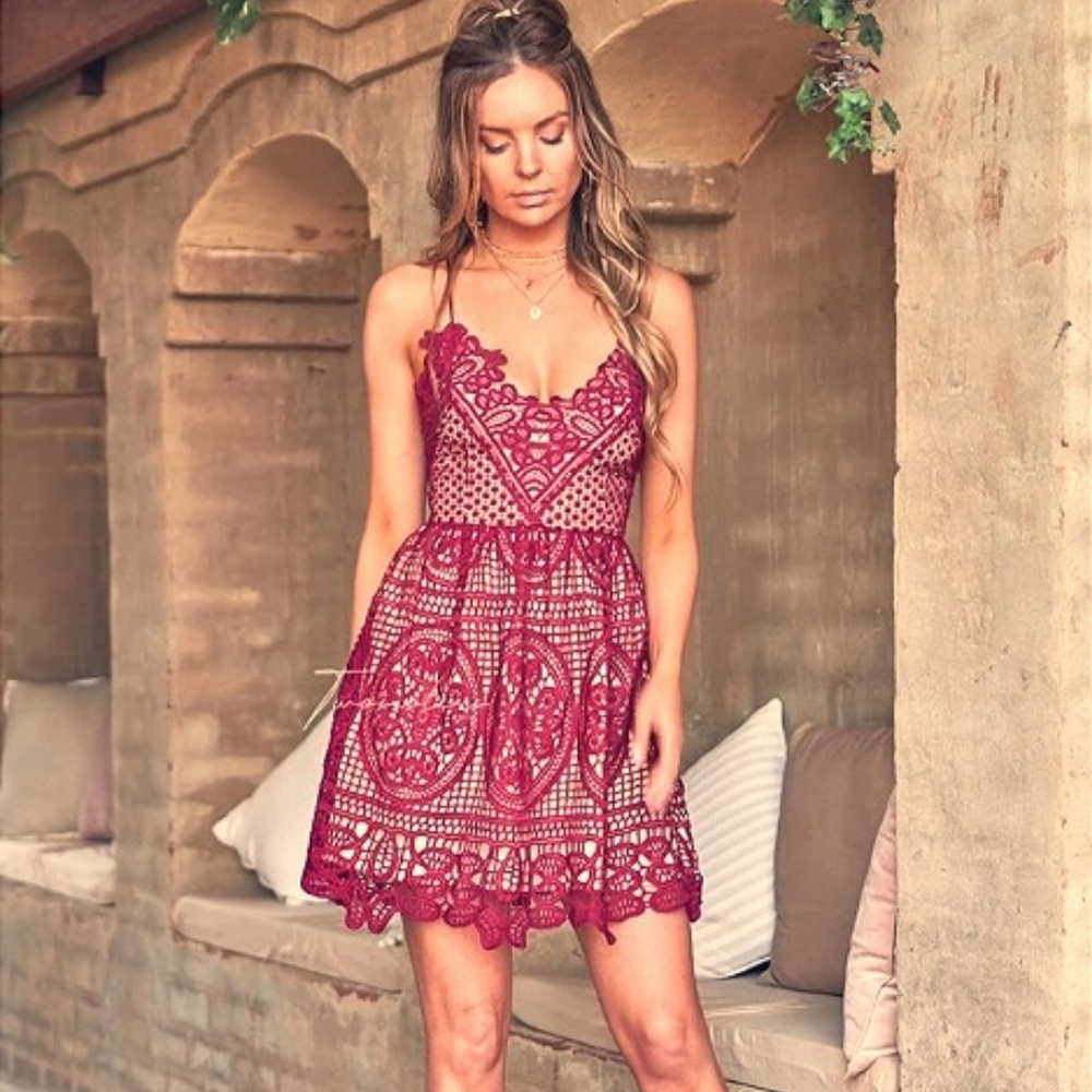 Two Sisters Mendoza Red Dress 8 US NWT